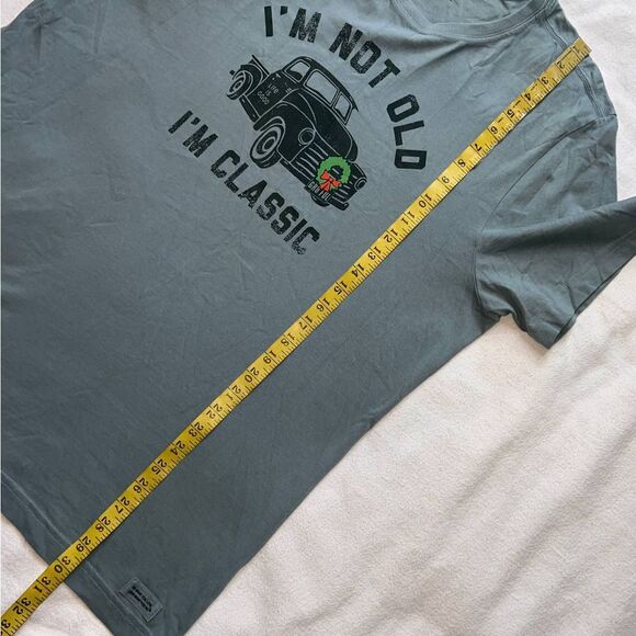 Life is Good "I'm Not Old, I'm Classic" Graphic Christmas Short Sleeve T-Shirt-L - Picture 7 of 12